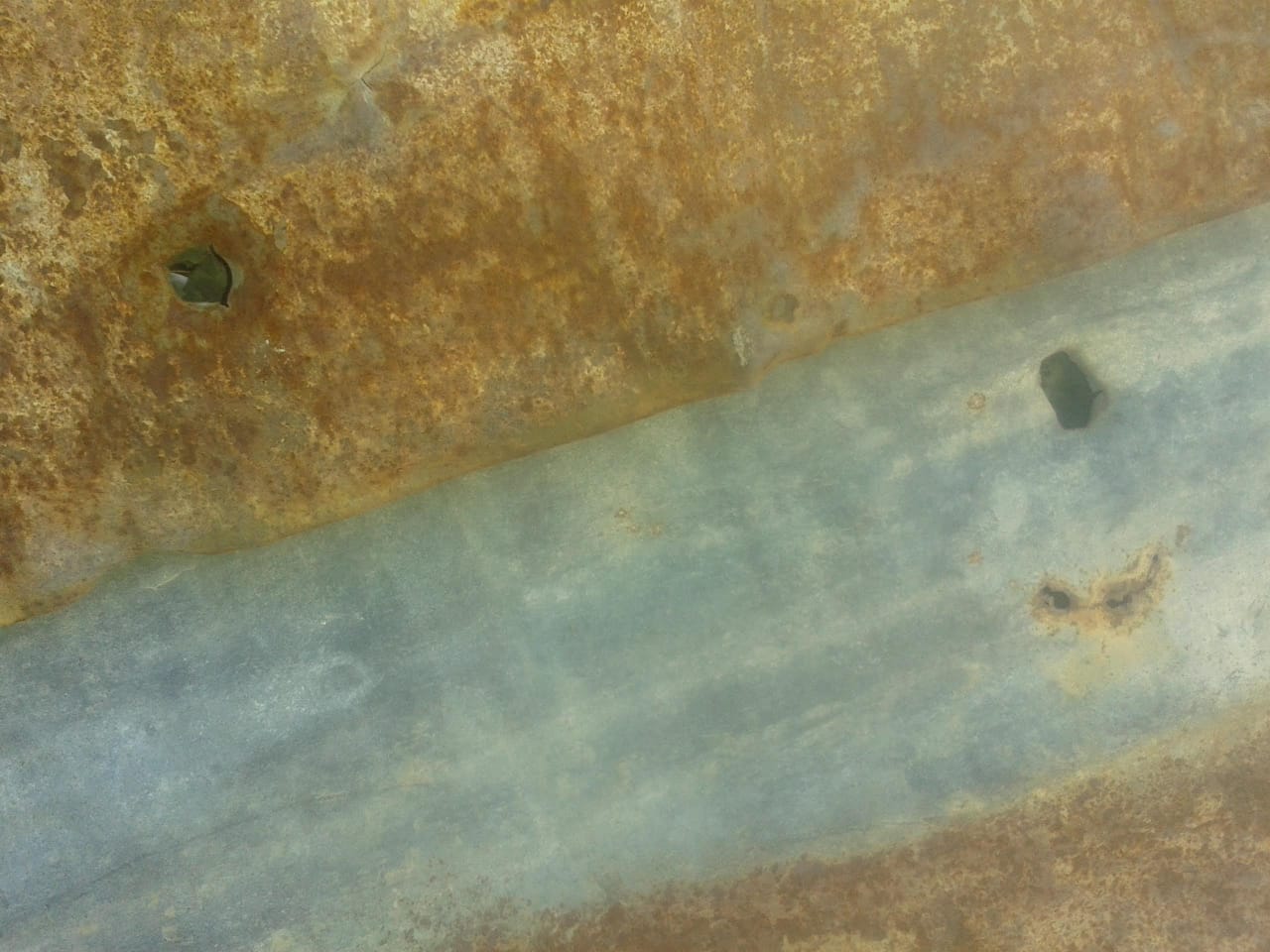 Marcas de balas de plomo en la ruka de la lof